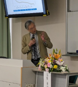 10周年記念講演会写真1（石田先生）   (83030)